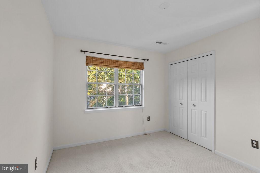 10004 GEORGIAN WOODS COURT