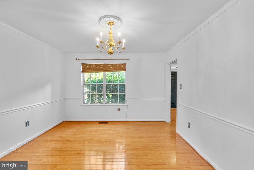 10004 GEORGIAN WOODS COURT