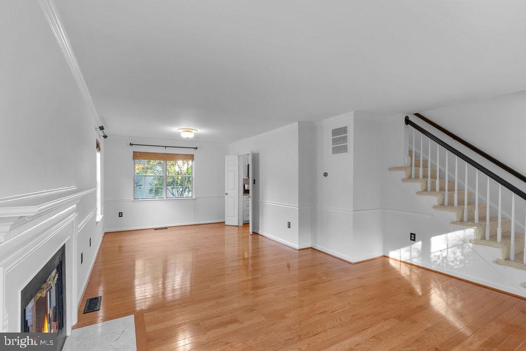 10004 GEORGIAN WOODS COURT