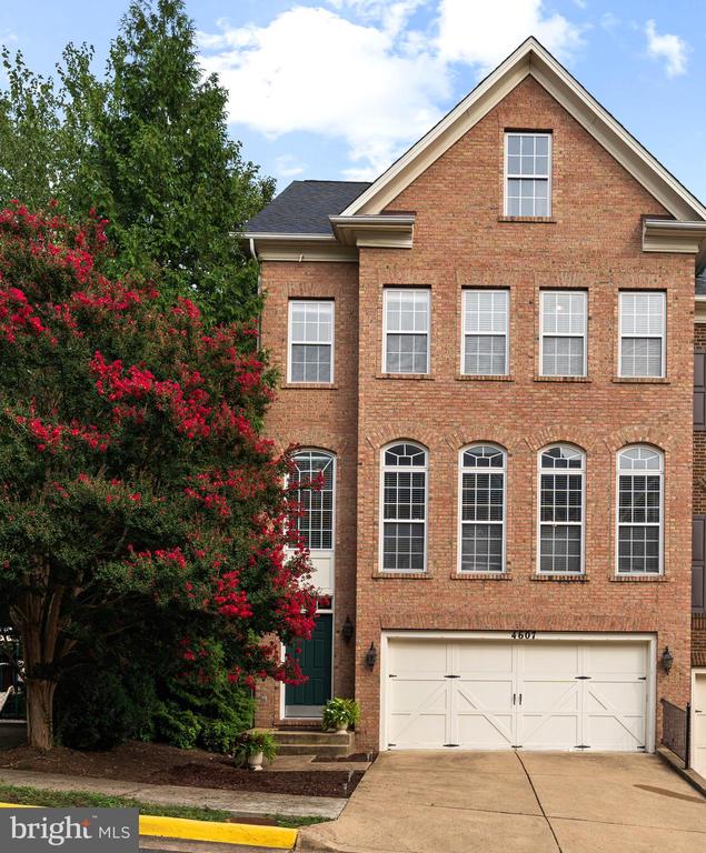 4607 ASPEN HILL COURT