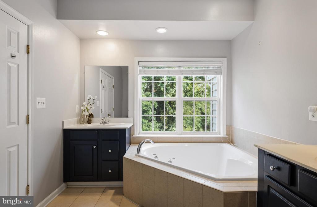 4607 ASPEN HILL COURT