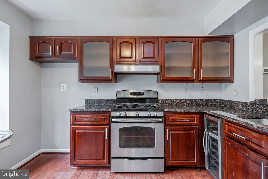 4749 GAINSBOROUGH DRIVE