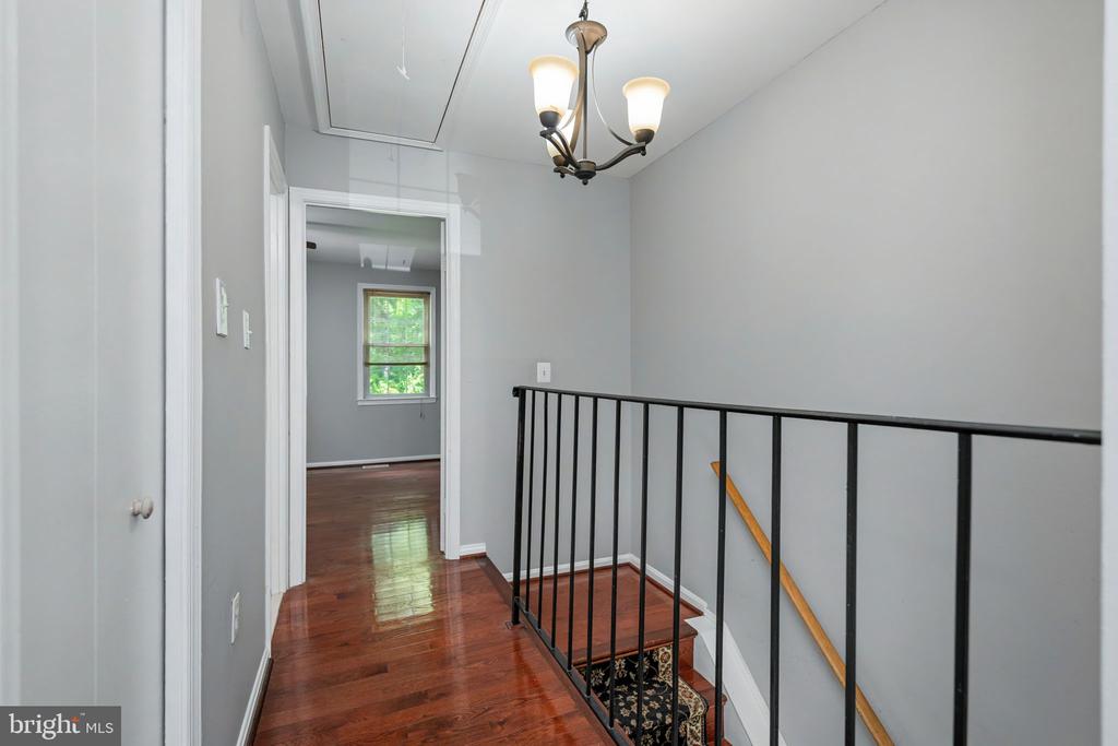 4749 GAINSBOROUGH DRIVE