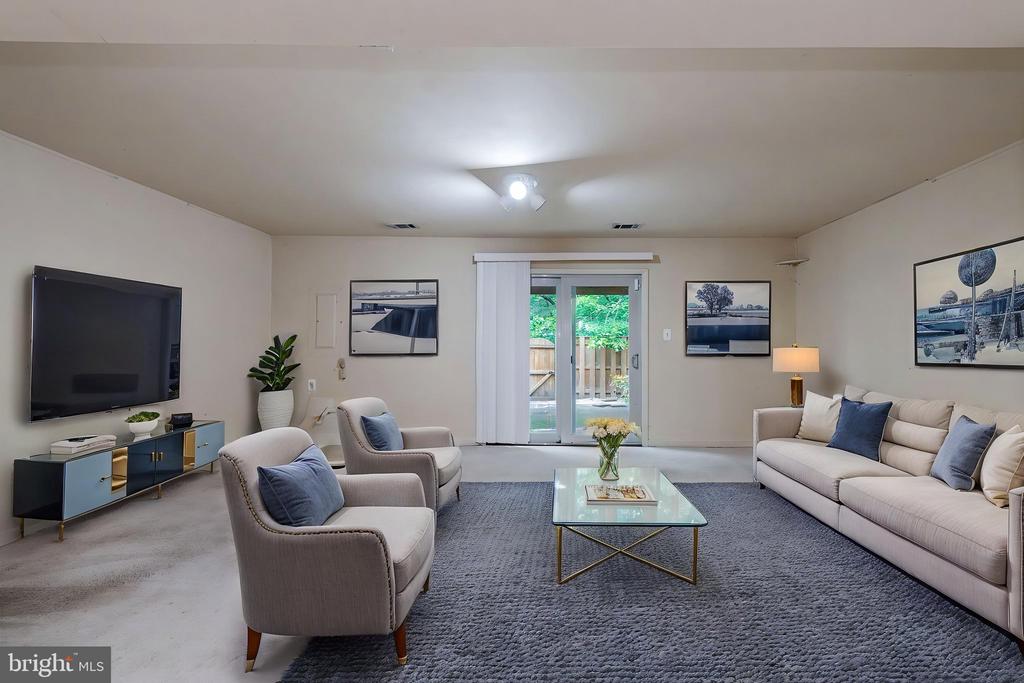 4749 GAINSBOROUGH DRIVE