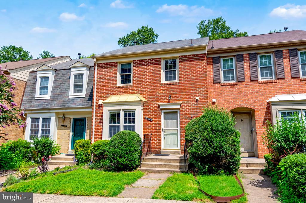 4749 GAINSBOROUGH DRIVE