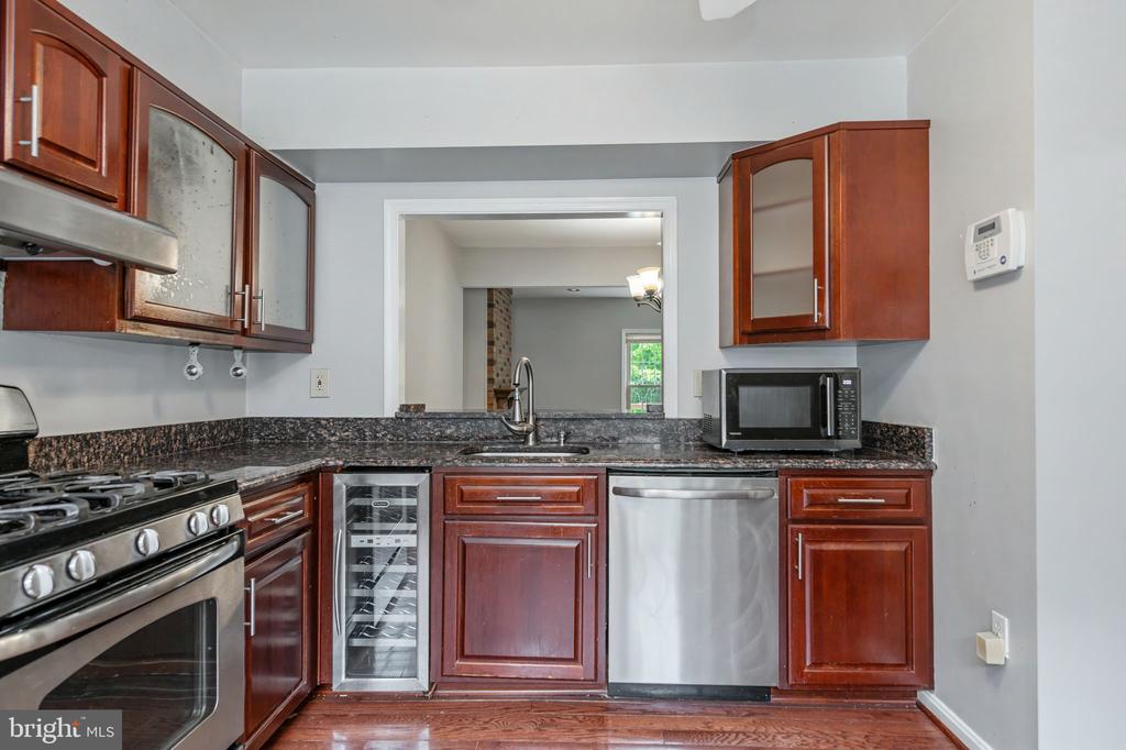 4749 GAINSBOROUGH DRIVE