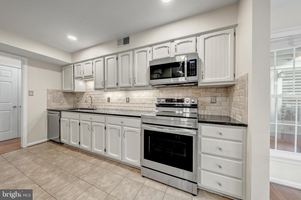 1426 CHURCH HILL PLACE Unit: 1426