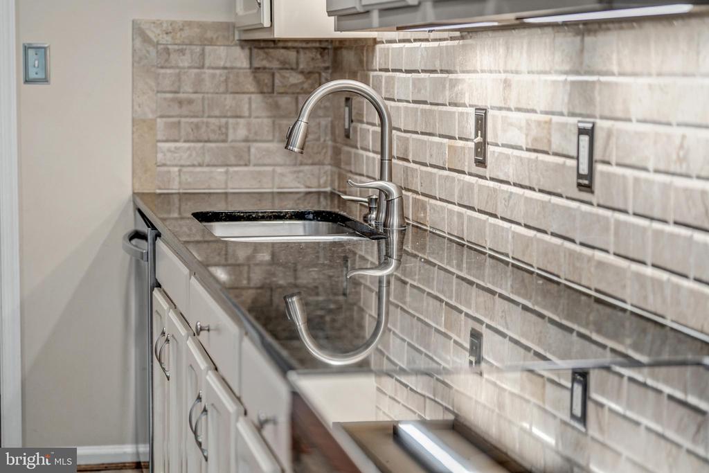 1426 CHURCH HILL PLACE Unit: 1426