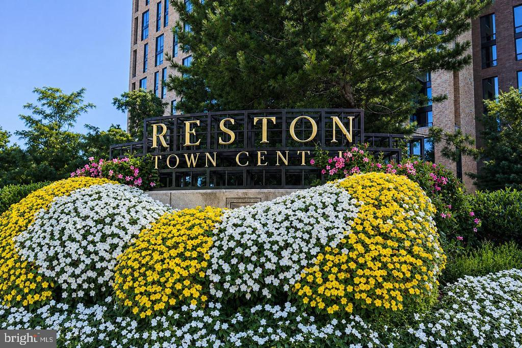 1426 CHURCH HILL PLACE Unit: 1426