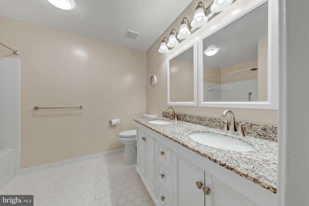 1426 CHURCH HILL PLACE Unit: 1426