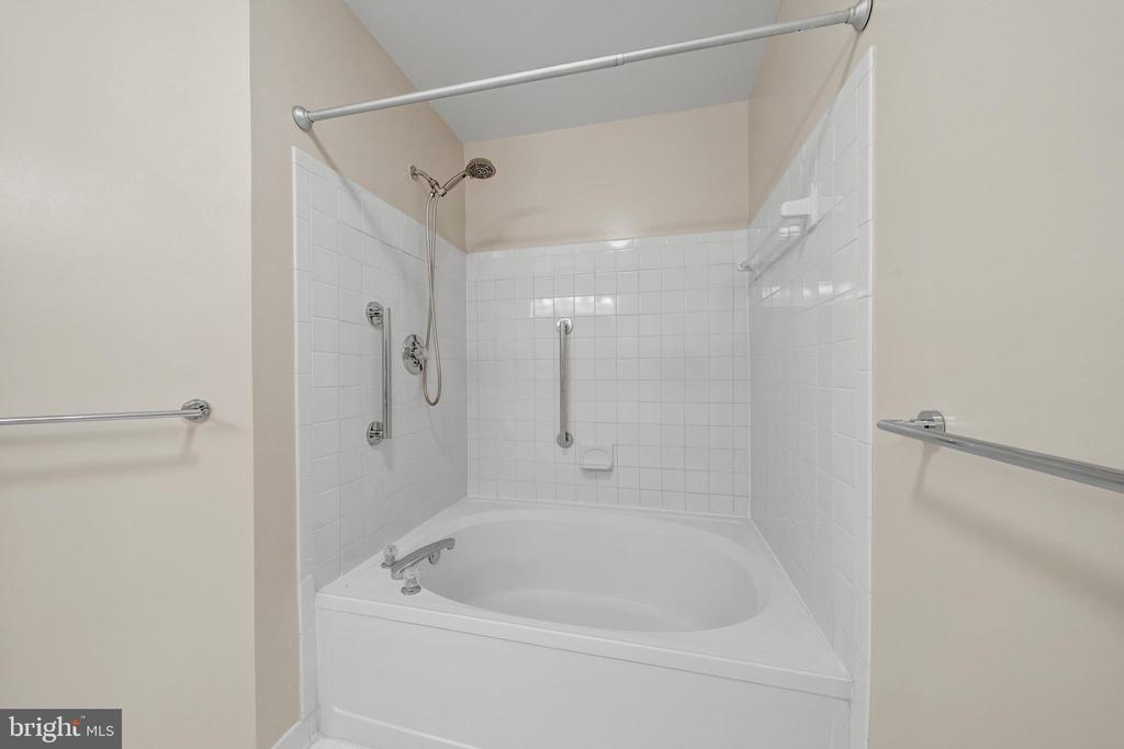 1426 CHURCH HILL PLACE Unit: 1426