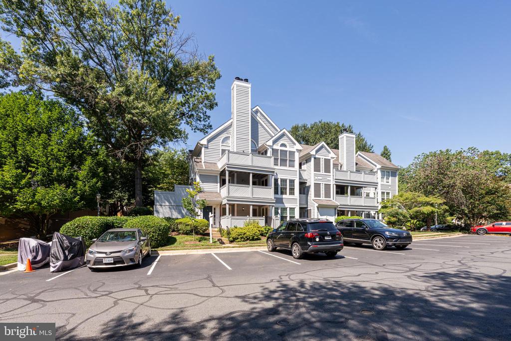 1426 CHURCH HILL PLACE Unit: 1426