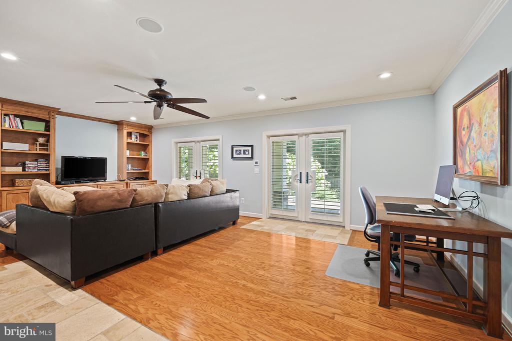 11404 GREEN MOOR LANE