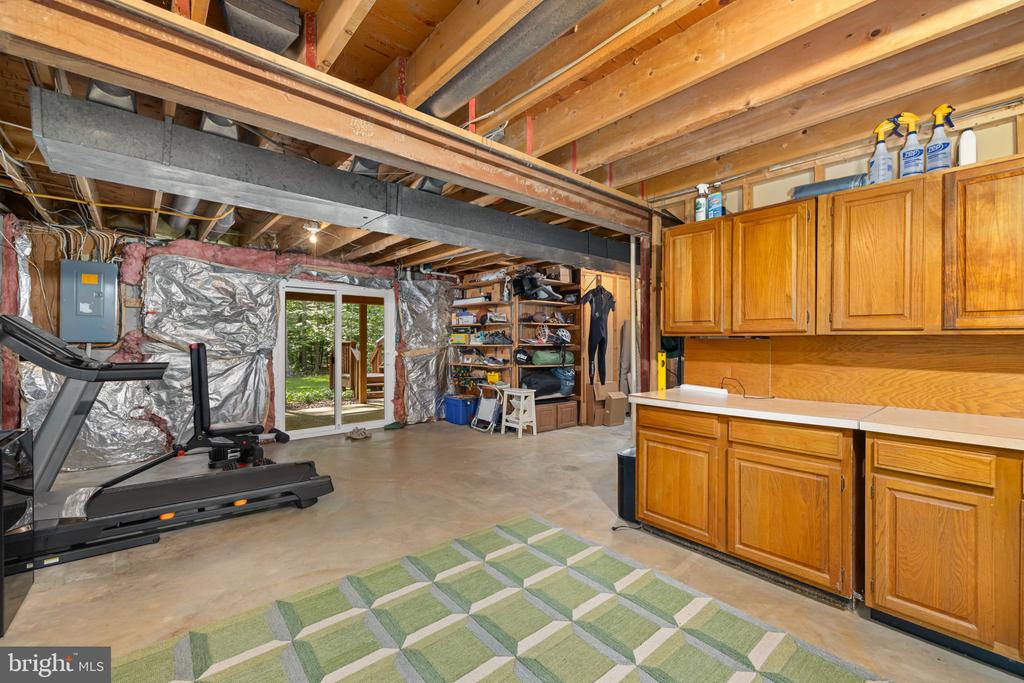 9730 ROLLING RIDGE DRIVE