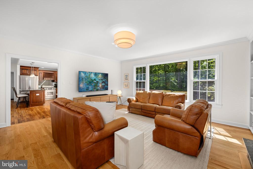 9730 ROLLING RIDGE DRIVE