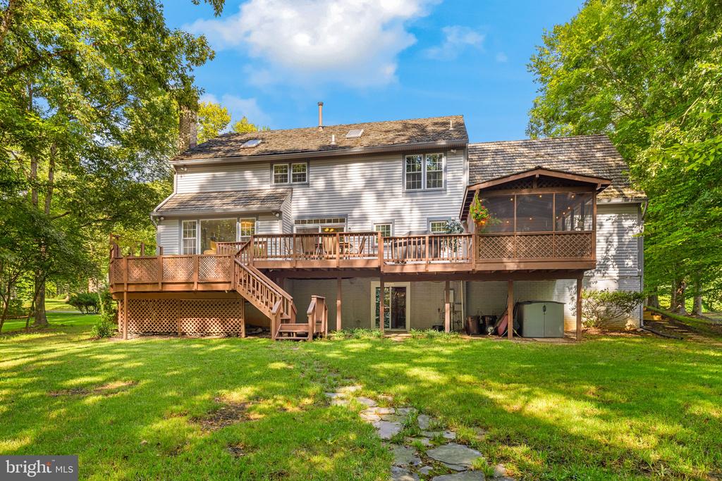 9730 ROLLING RIDGE DRIVE