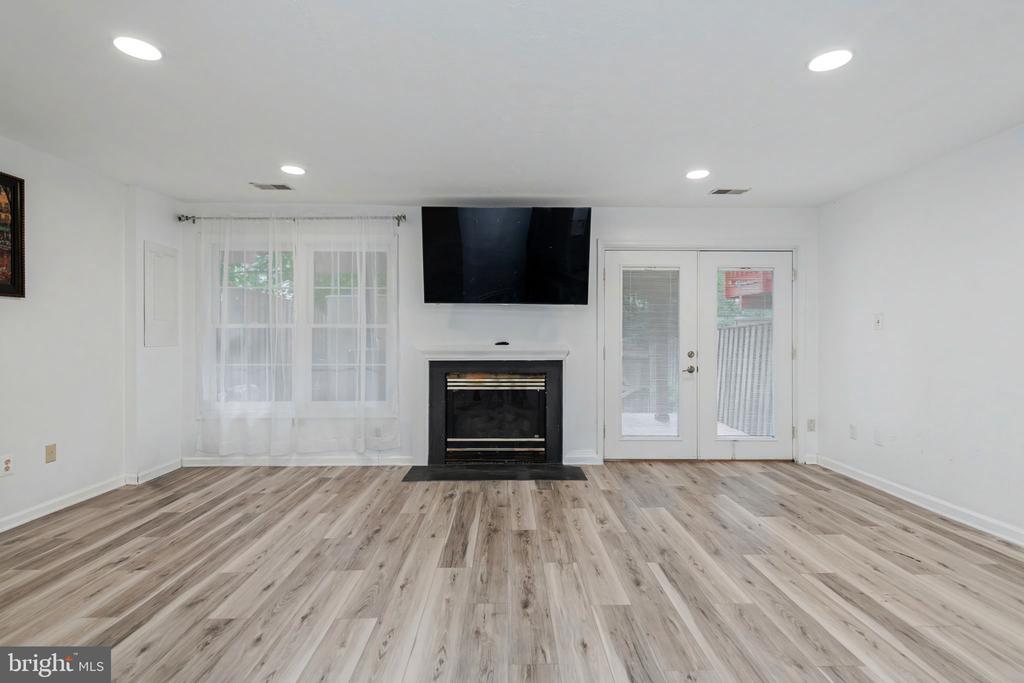 9681 DUTCHMAN DRIVE
