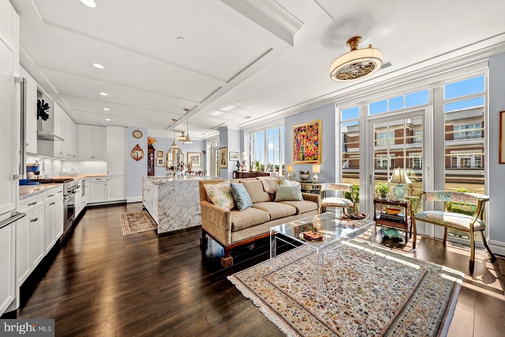 6900 FLEETWOOD ROAD Unit: 606