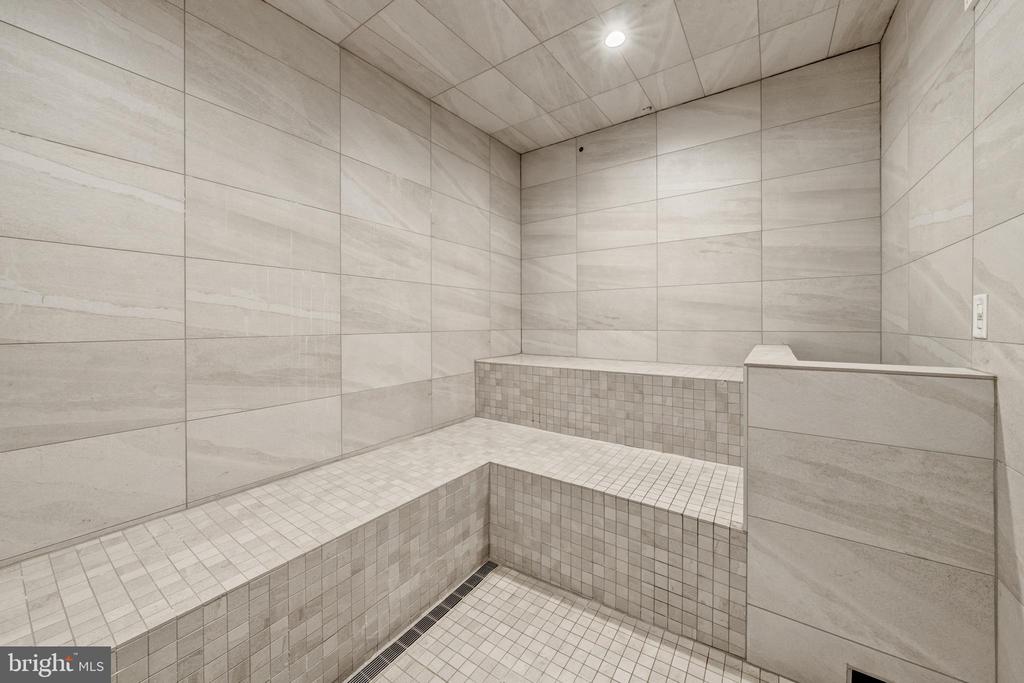 6900 FLEETWOOD ROAD Unit: 606