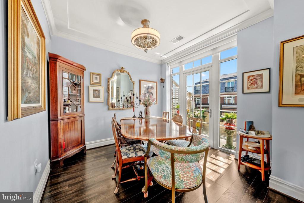 6900 FLEETWOOD ROAD Unit: 606
