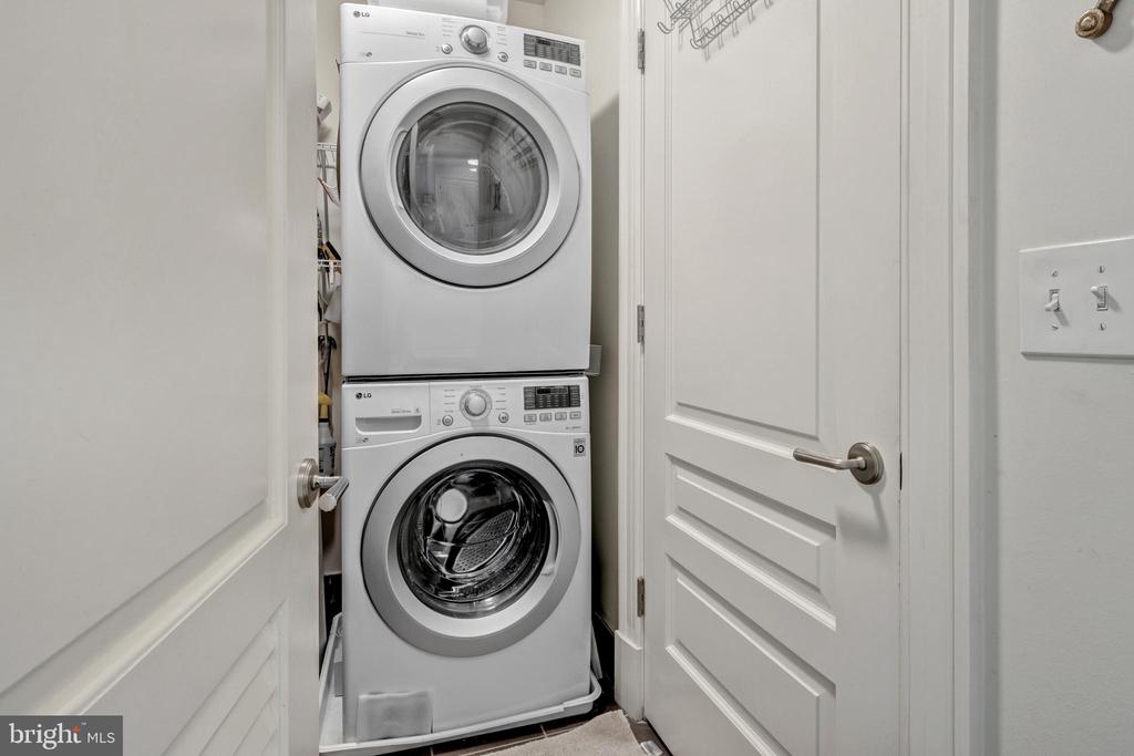 6900 FLEETWOOD ROAD Unit: 606
