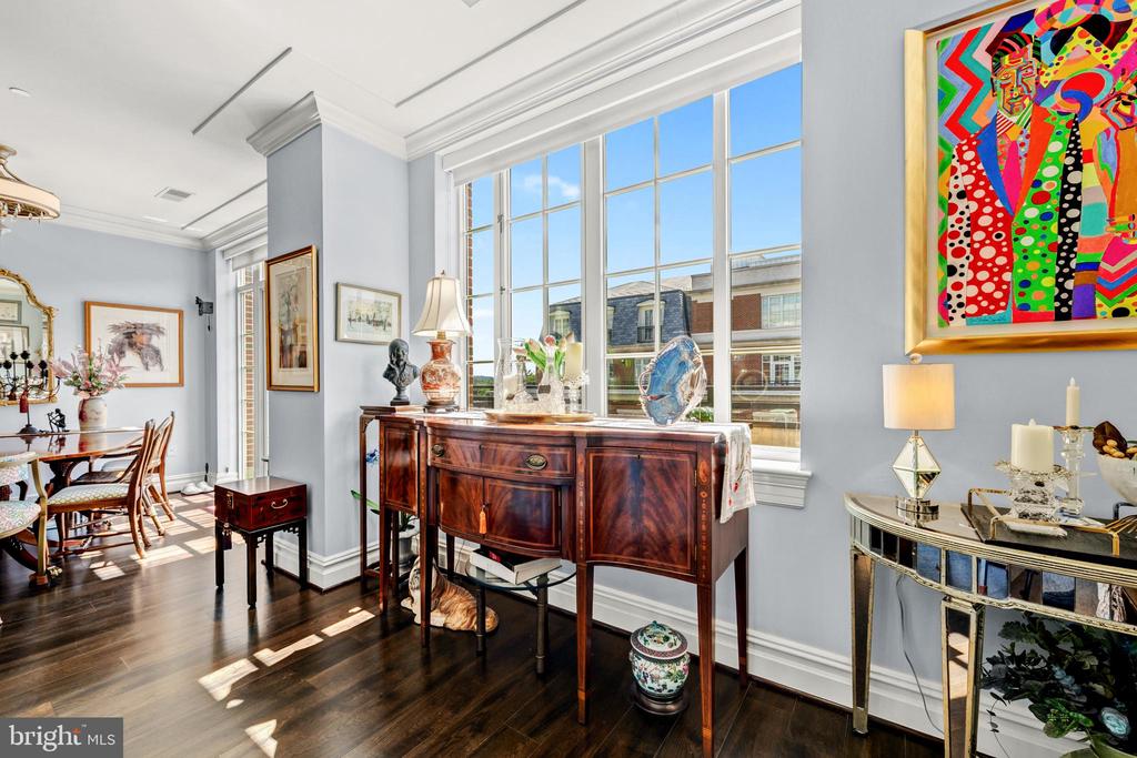 6900 FLEETWOOD ROAD Unit: 606