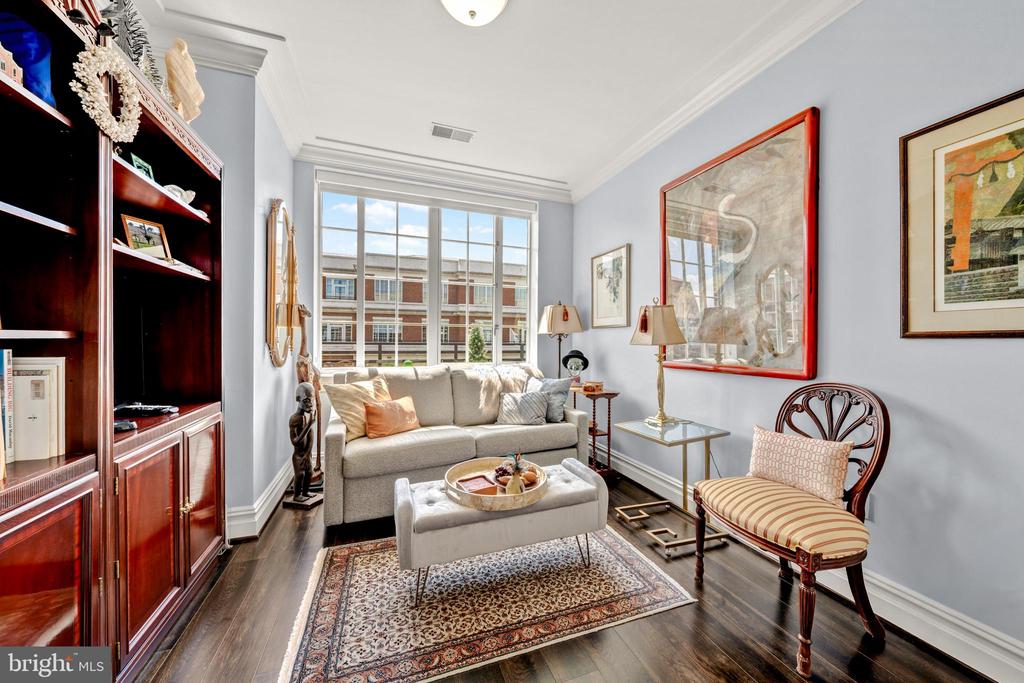 6900 FLEETWOOD ROAD Unit: 606