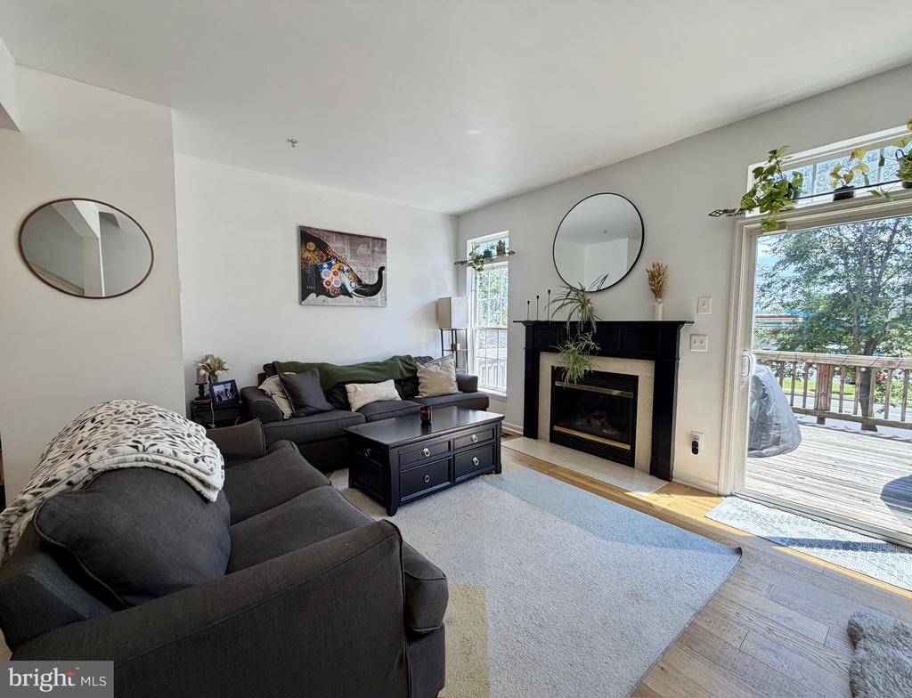2908 HUNTINGTON GROVE SQUARE