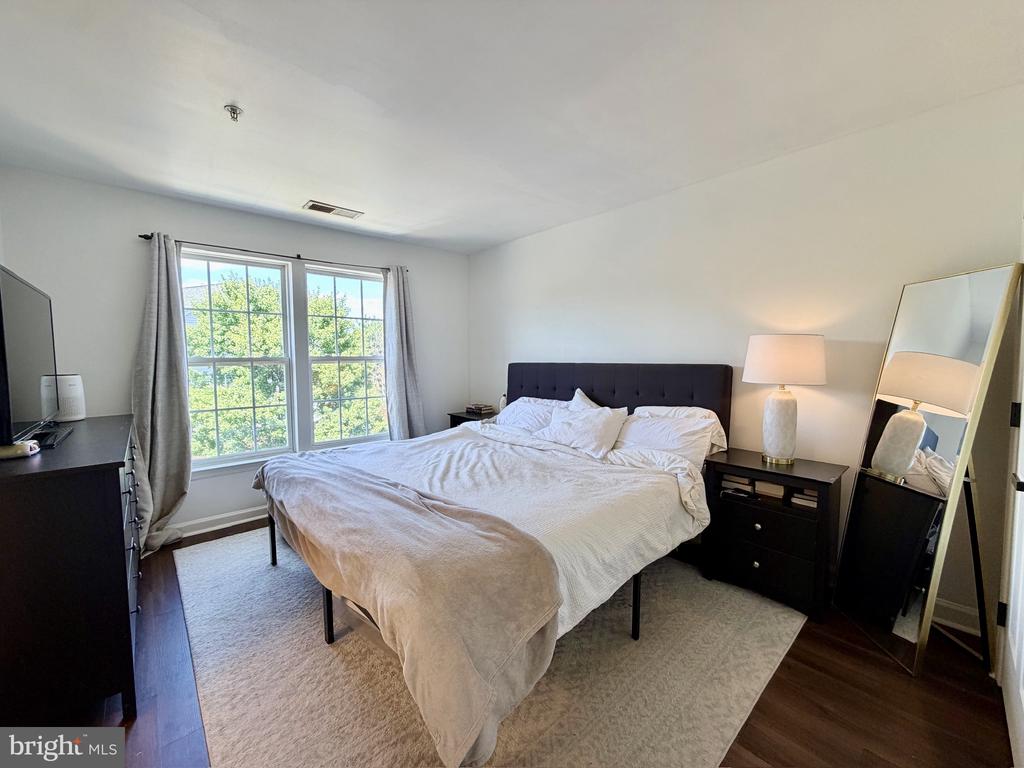 2908 HUNTINGTON GROVE SQUARE