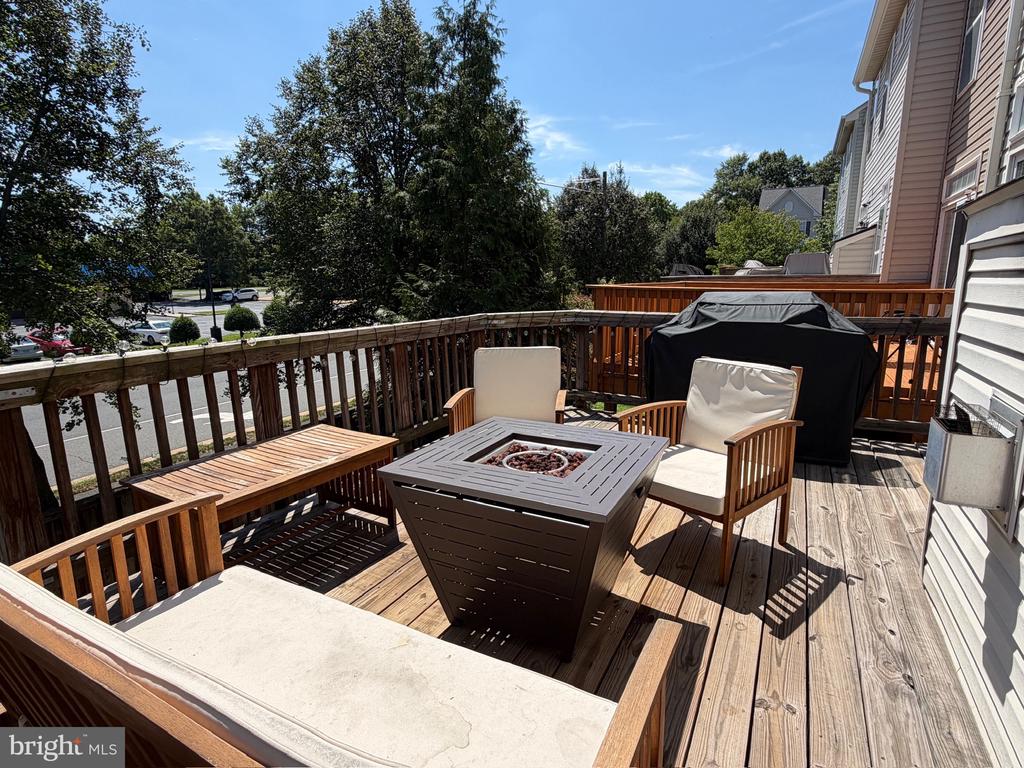 2908 HUNTINGTON GROVE SQUARE