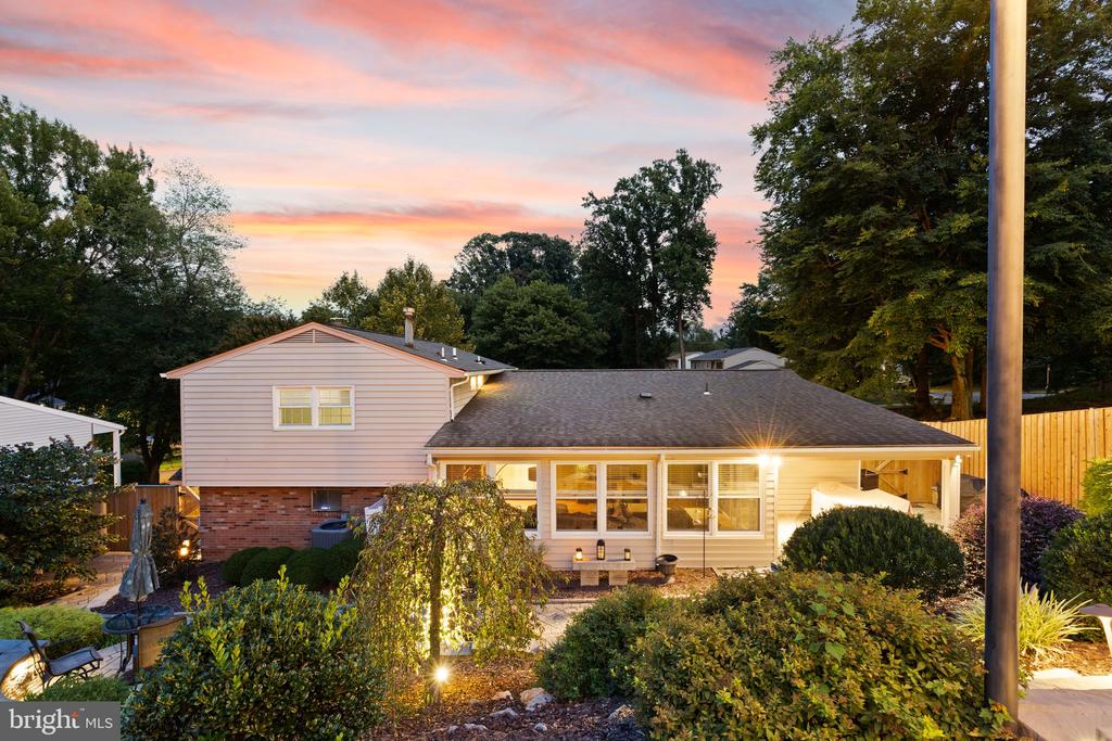 8632 KERRY LANE