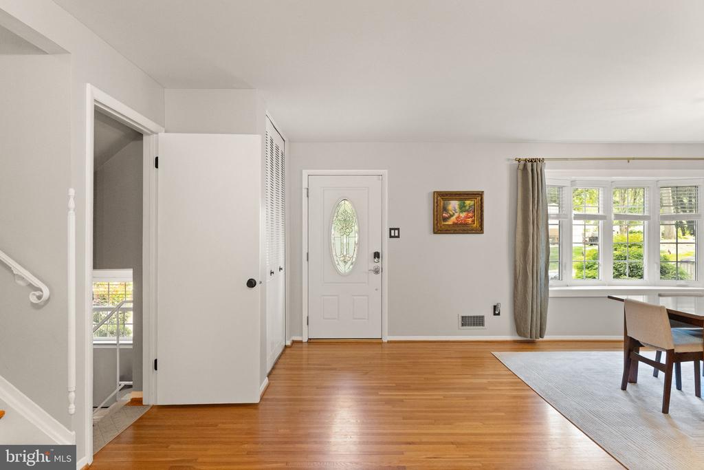 8632 KERRY LANE
