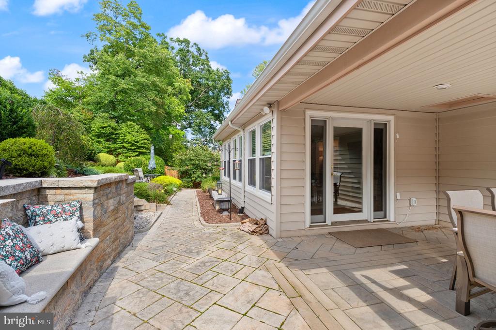 8632 KERRY LANE