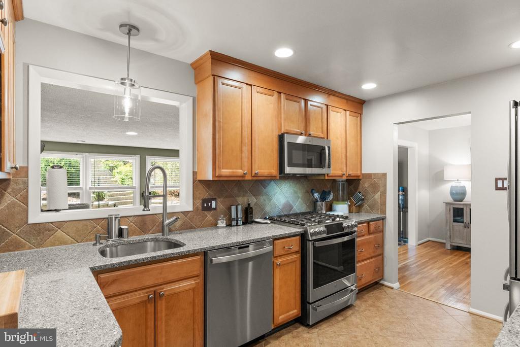 8632 KERRY LANE