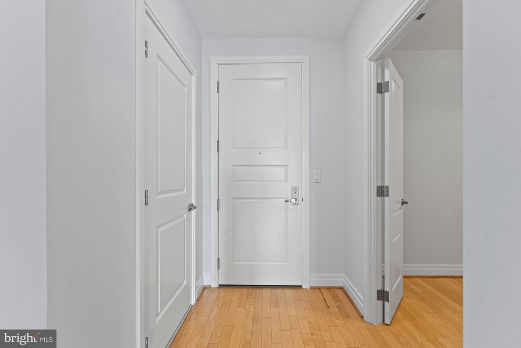8220 CRESTWOOD HEIGHTS DRIVE Unit: 910