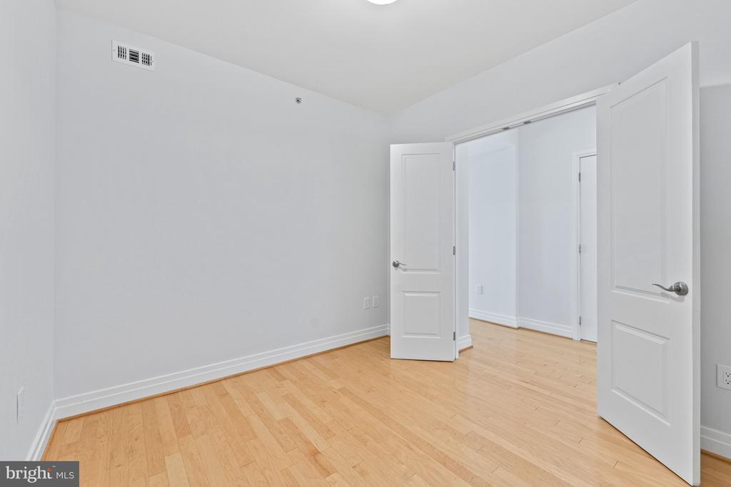 8220 CRESTWOOD HEIGHTS DRIVE Unit: 910