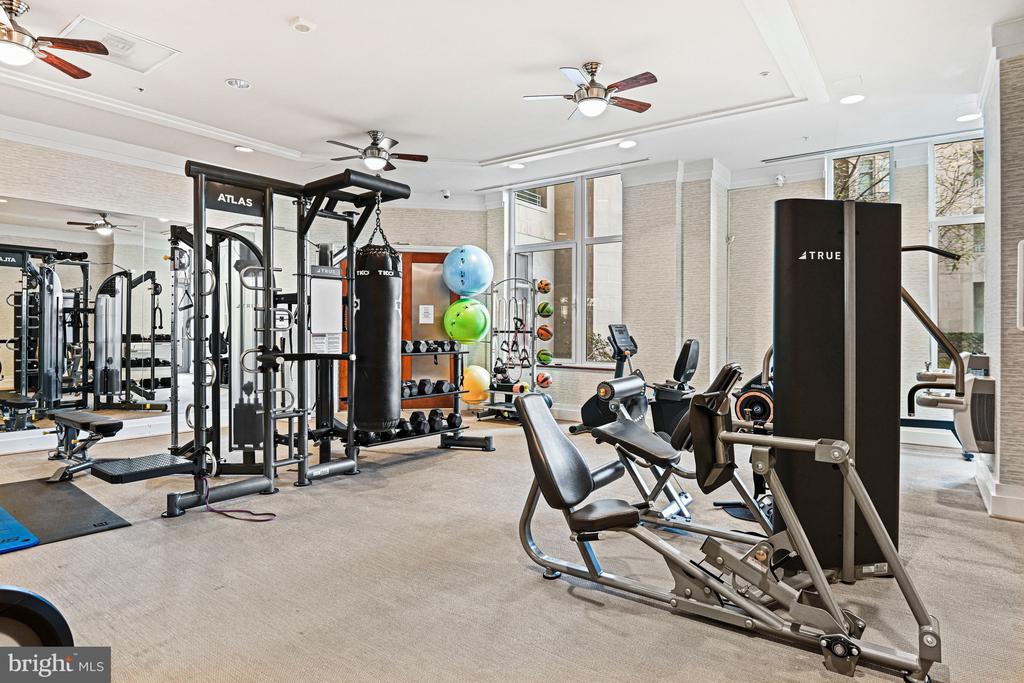 8220 CRESTWOOD HEIGHTS DRIVE Unit: 910