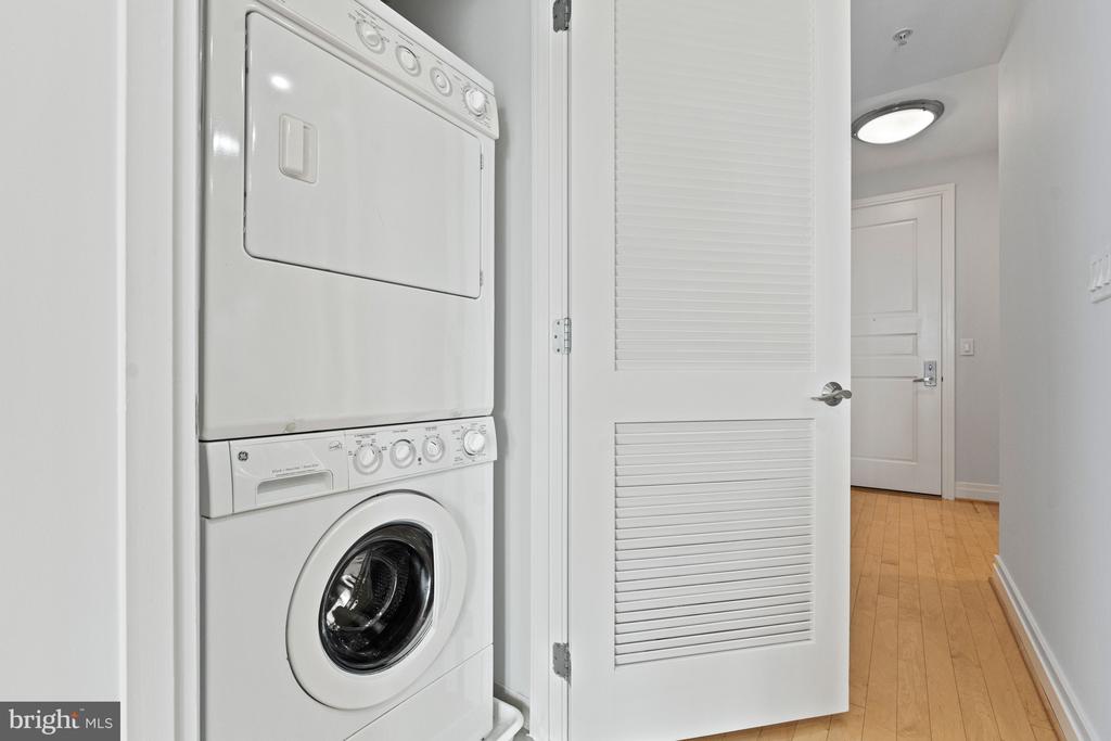 8220 CRESTWOOD HEIGHTS DRIVE Unit: 910