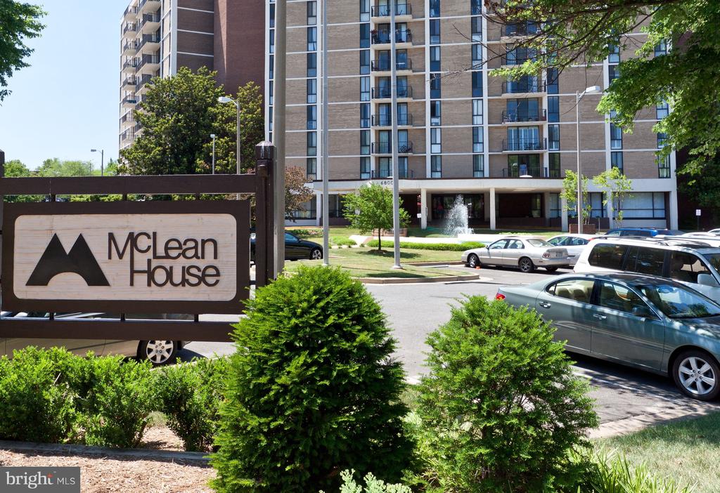 6800 FLEETWOOD ROAD Unit: 1011