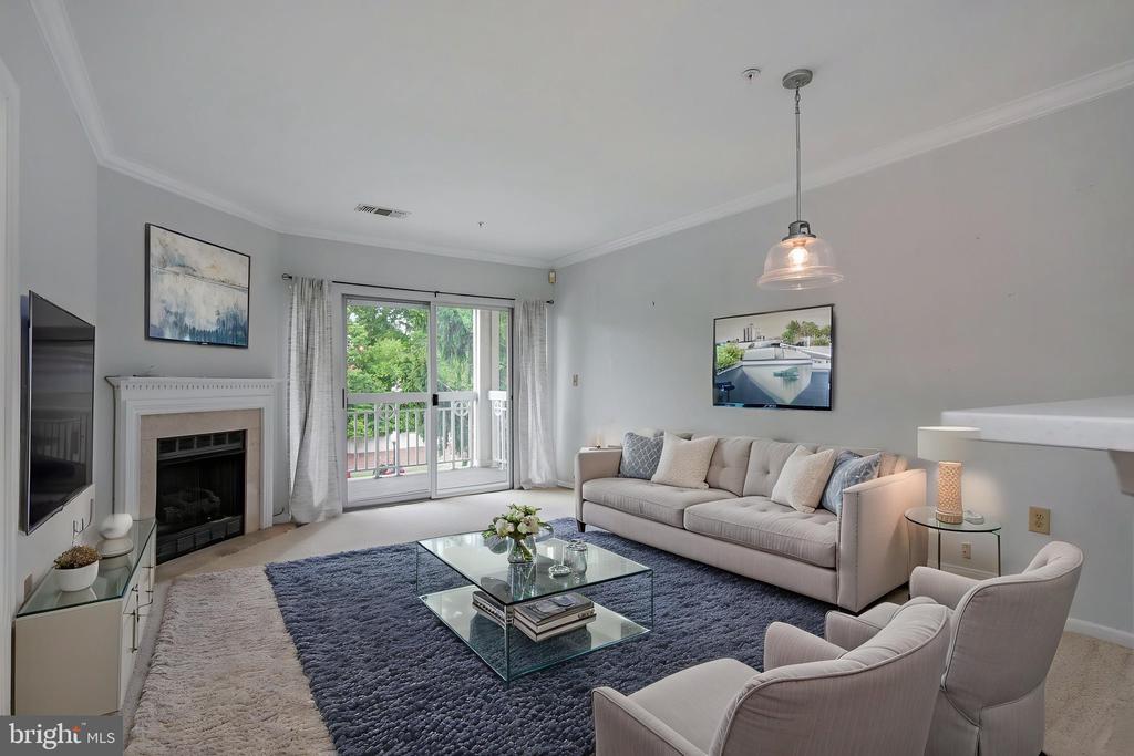 12913 ALTON SQUARE Unit: 320