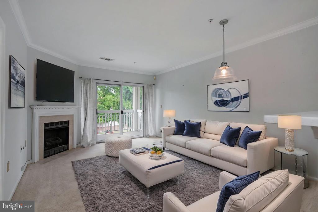 12913 ALTON SQUARE Unit: 320