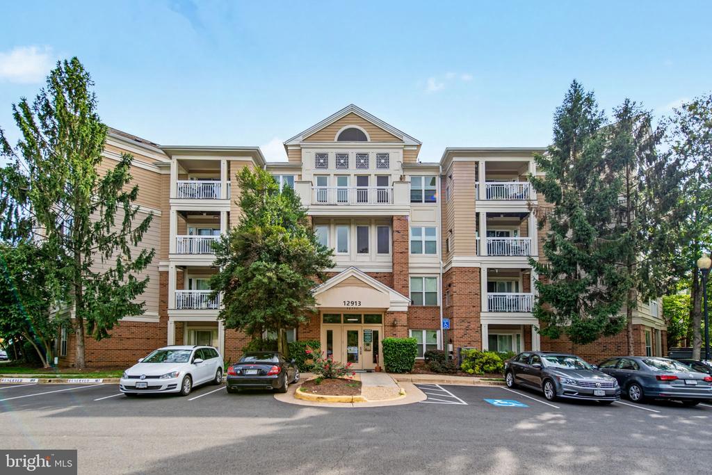 12913 ALTON SQUARE Unit: 320