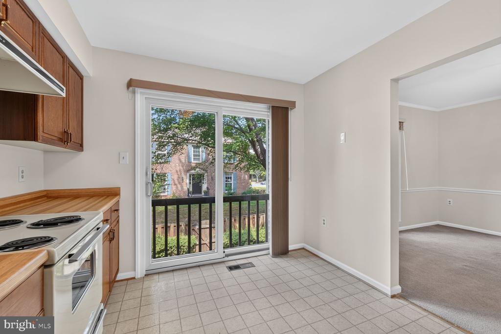 6548 BERMUDA GREEN COURT