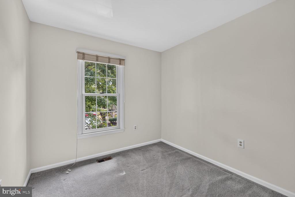 6548 BERMUDA GREEN COURT
