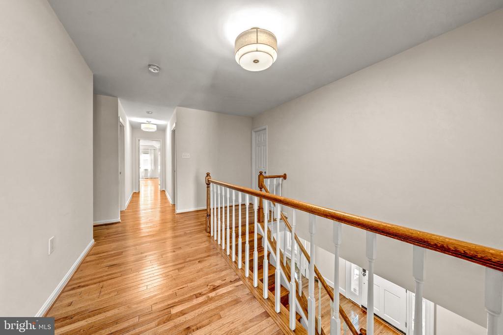1623 LINWAY PARK DRIVE