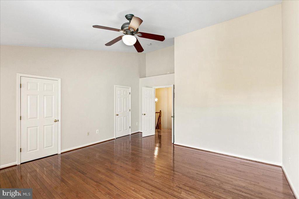5304 WALDO DRIVE
