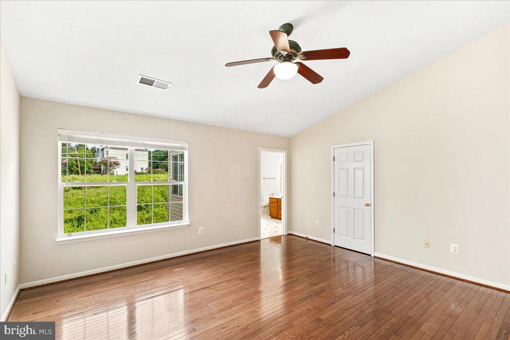 5304 WALDO DRIVE