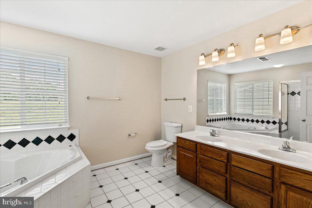 5304 WALDO DRIVE