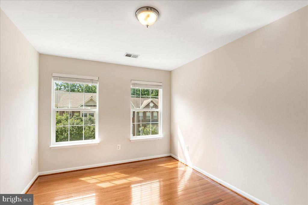 5304 WALDO DRIVE