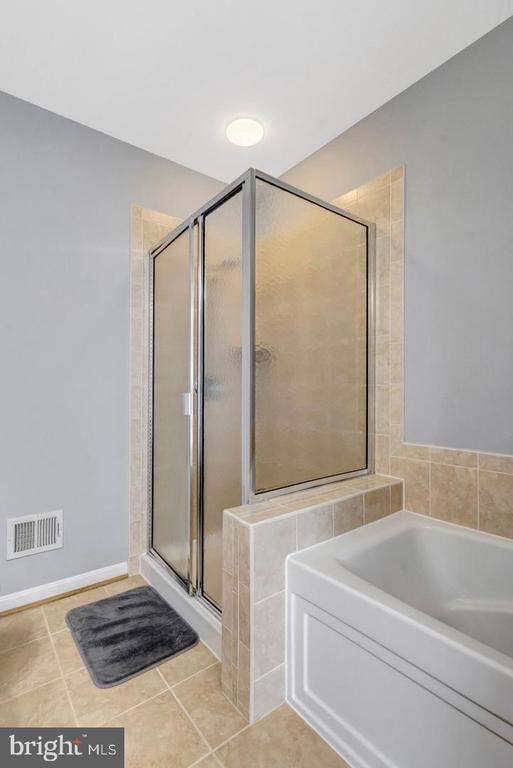 4569 WHITTEMORE Unit: 1321